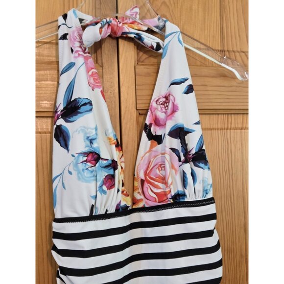 Cupshe Swimsuit L Tummy Control Floral and‎ Stripe Halter One Piece - Picture 2 of 11